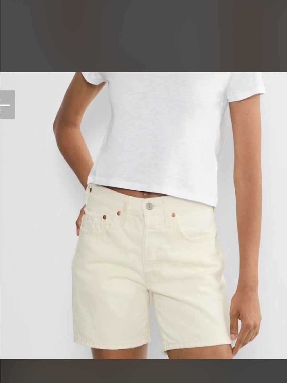 Levi 501 mid thigh jean shorts